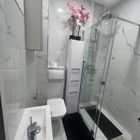 Apartamento T2 *
